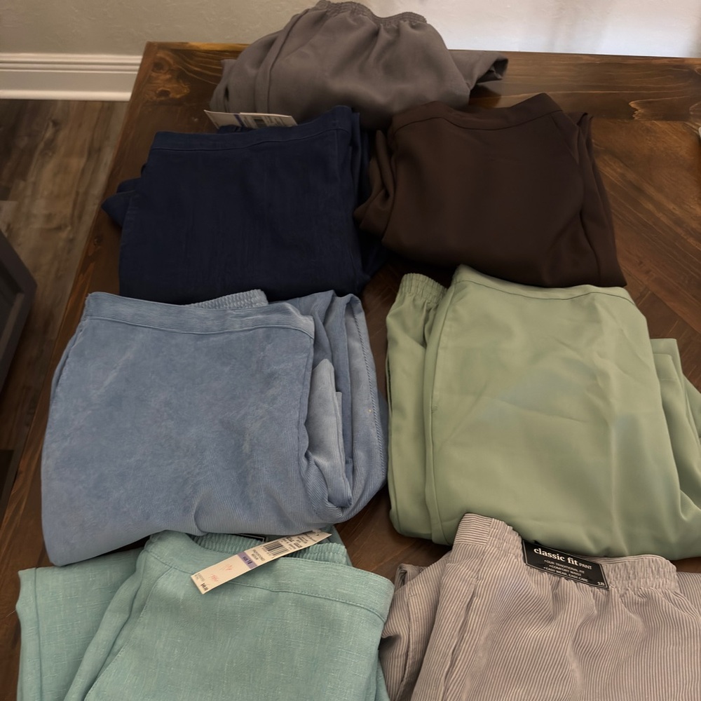 Alfred Dunner Women's Pants - 7 pairs included in sale